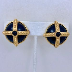 Vintage LINDA LEVINSON Gold And Black Domed Clip Earrings